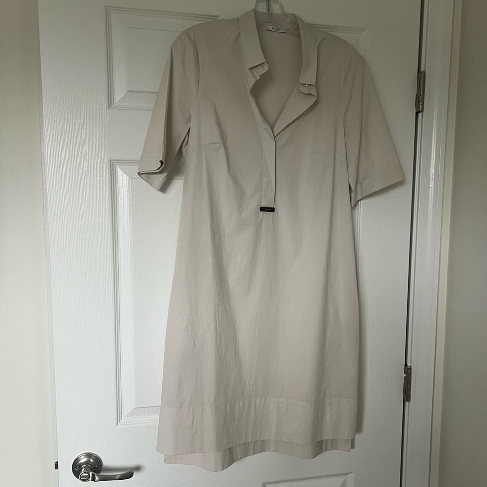 Peserico Cream Knit Top with Clean Neckline